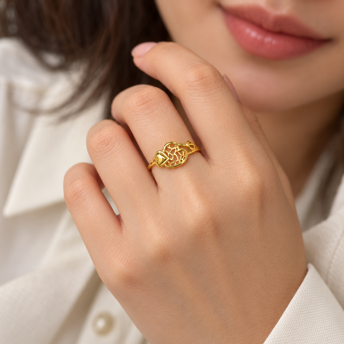 9K Gold Hearts Ring Size 14