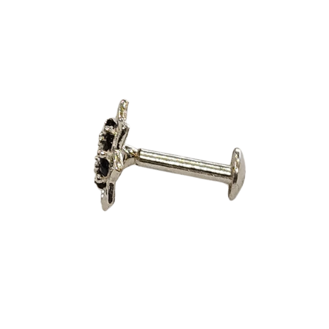 Traditional Silver Nosepin – Grace in Every Detail