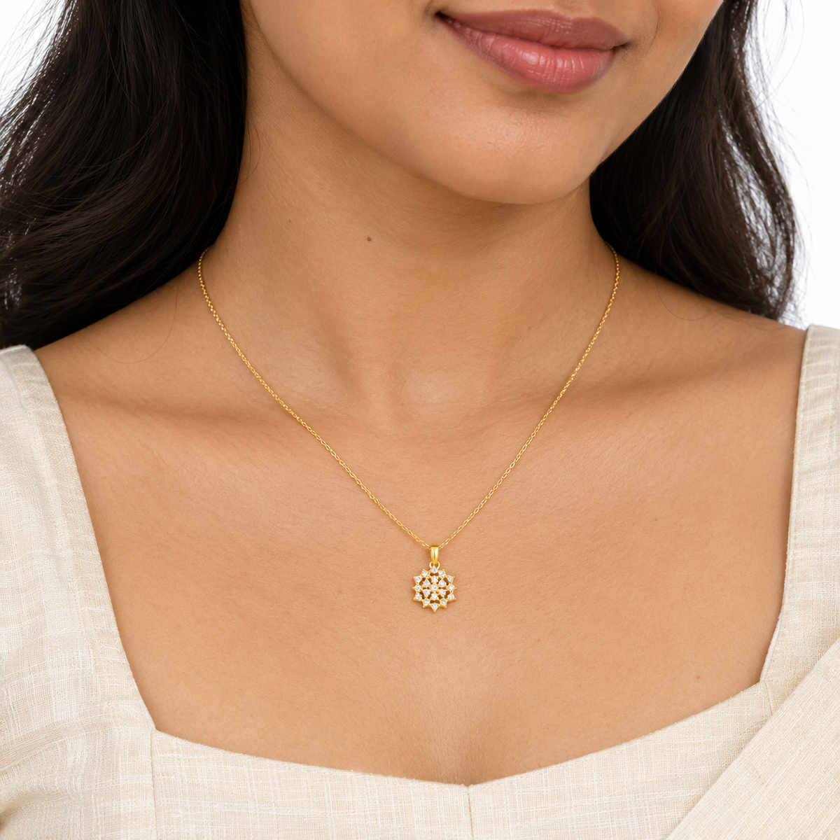 9K Gold Openwork Floral Pendant