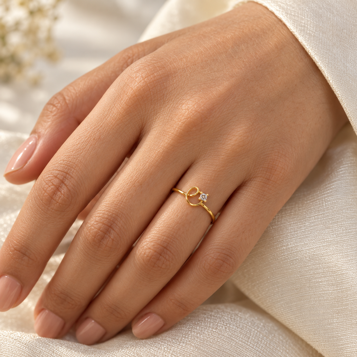 9K Gold Loop Accent Ring Size 11