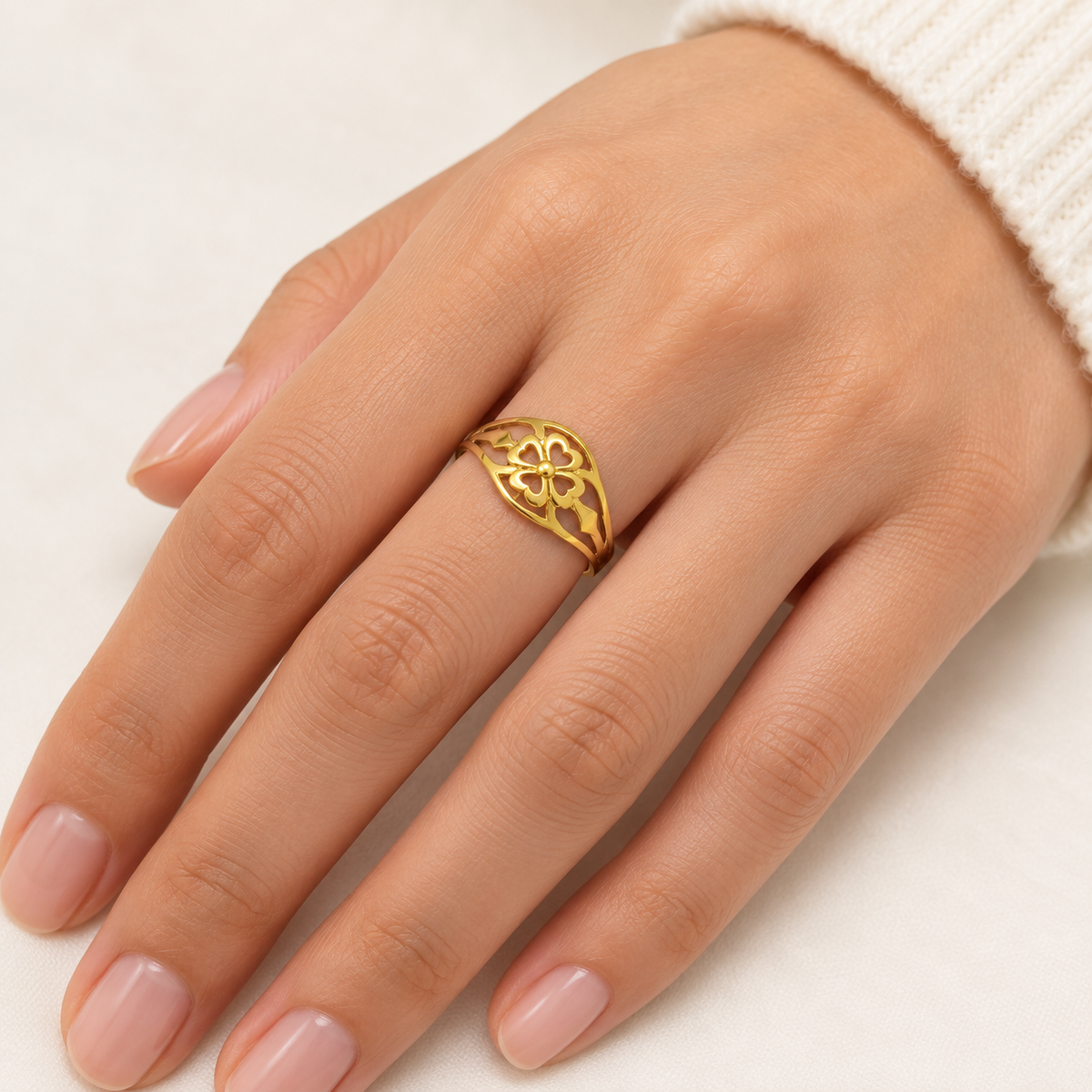 9K Gold Blossom Ring Size 10