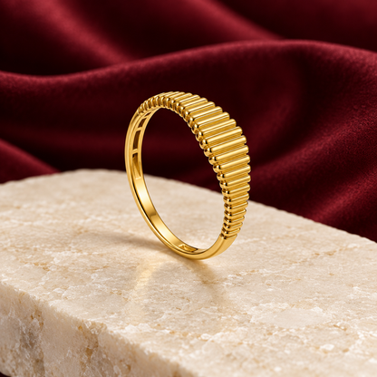 9K Gold Ribbed Band Ring Size 12