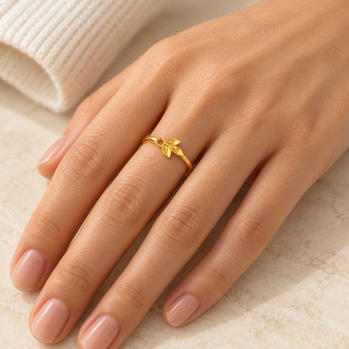 9K Gold Trinity Leaf Ring Size 12