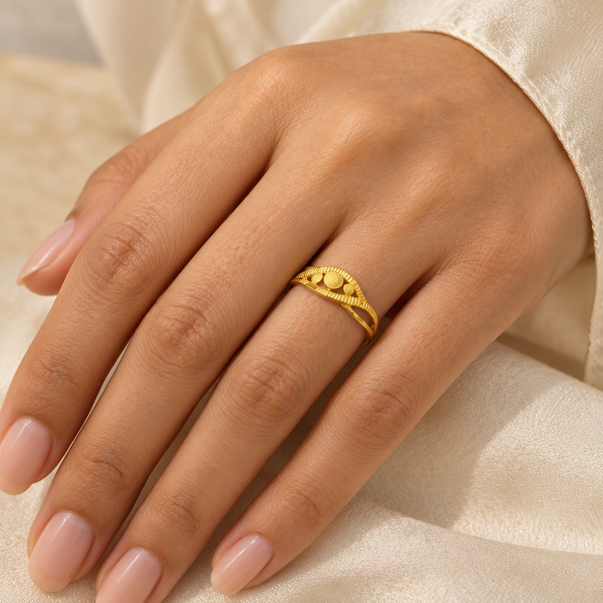 9K Gold Disc Charm Ring SIZE 14