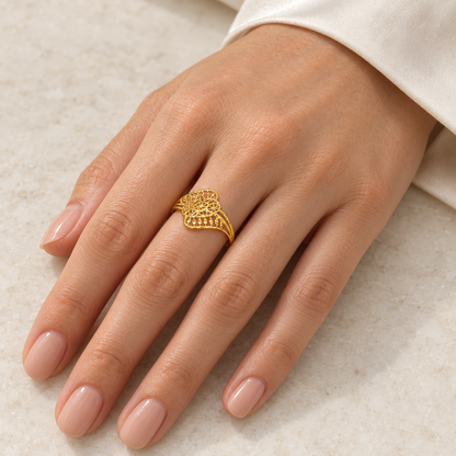 9K Gold Filigre Ring Size 18