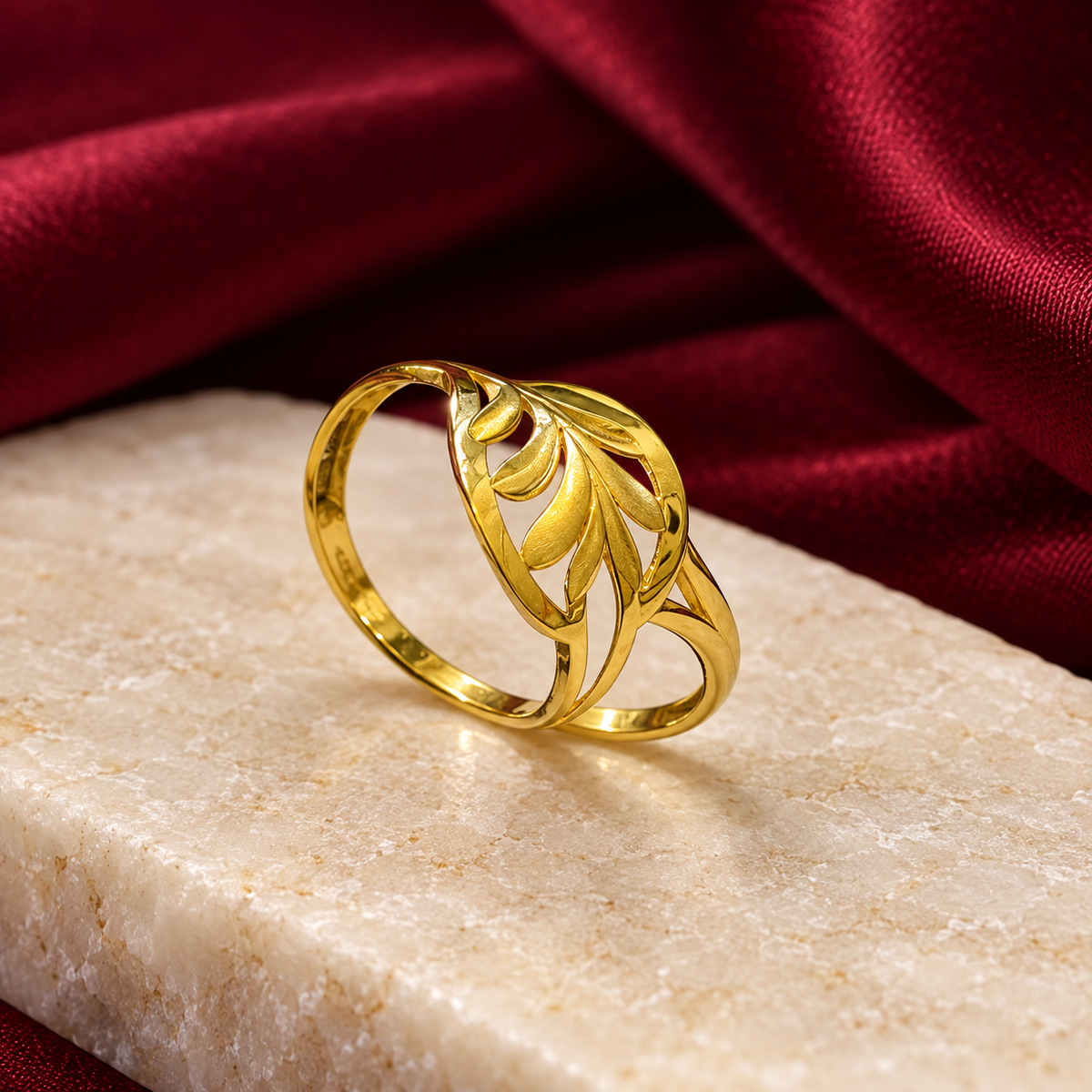 9K Gold Leaf Vine Ring Size 18