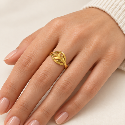 9K Gold Leaf Vine Ring Size 18