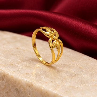 9K Gold Petal Ring Size 18
