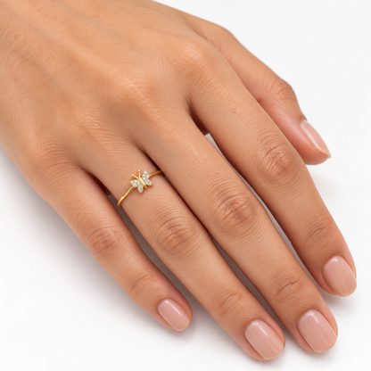 18K Gold Sparkling Butterfly Ring