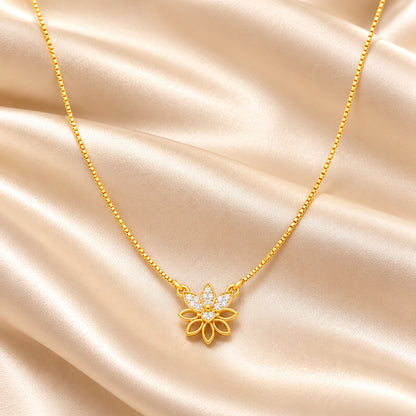 Floral Bloom Diamond Gold Necklace