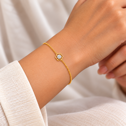 Diamond Blossom Floral Stone Bracelet 1.095Gram