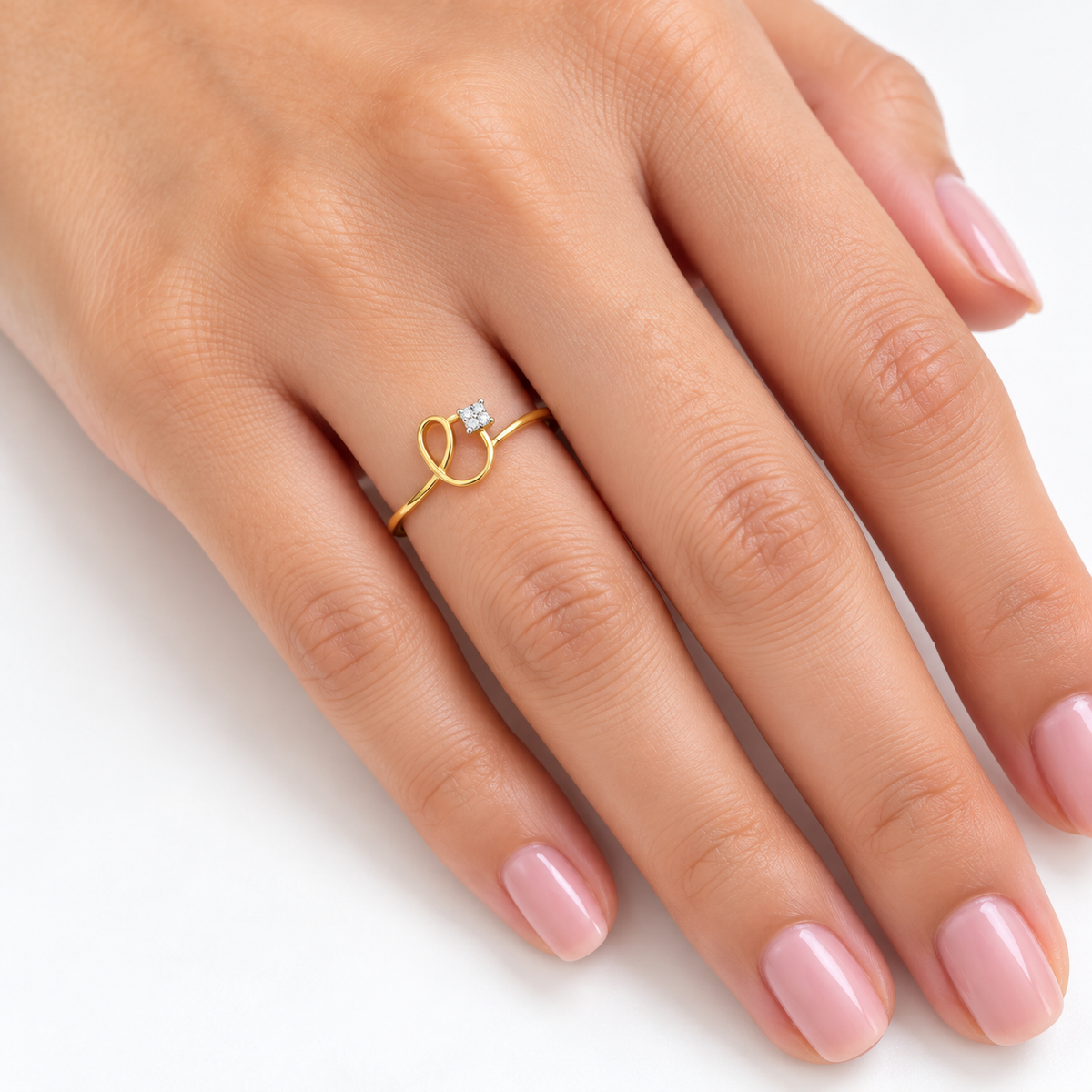 18K Gold Elegant Loop White Stone Ring