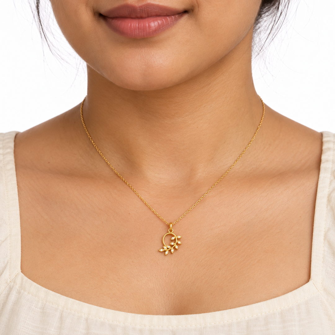 9K Gold Leaf Wreath Pendant