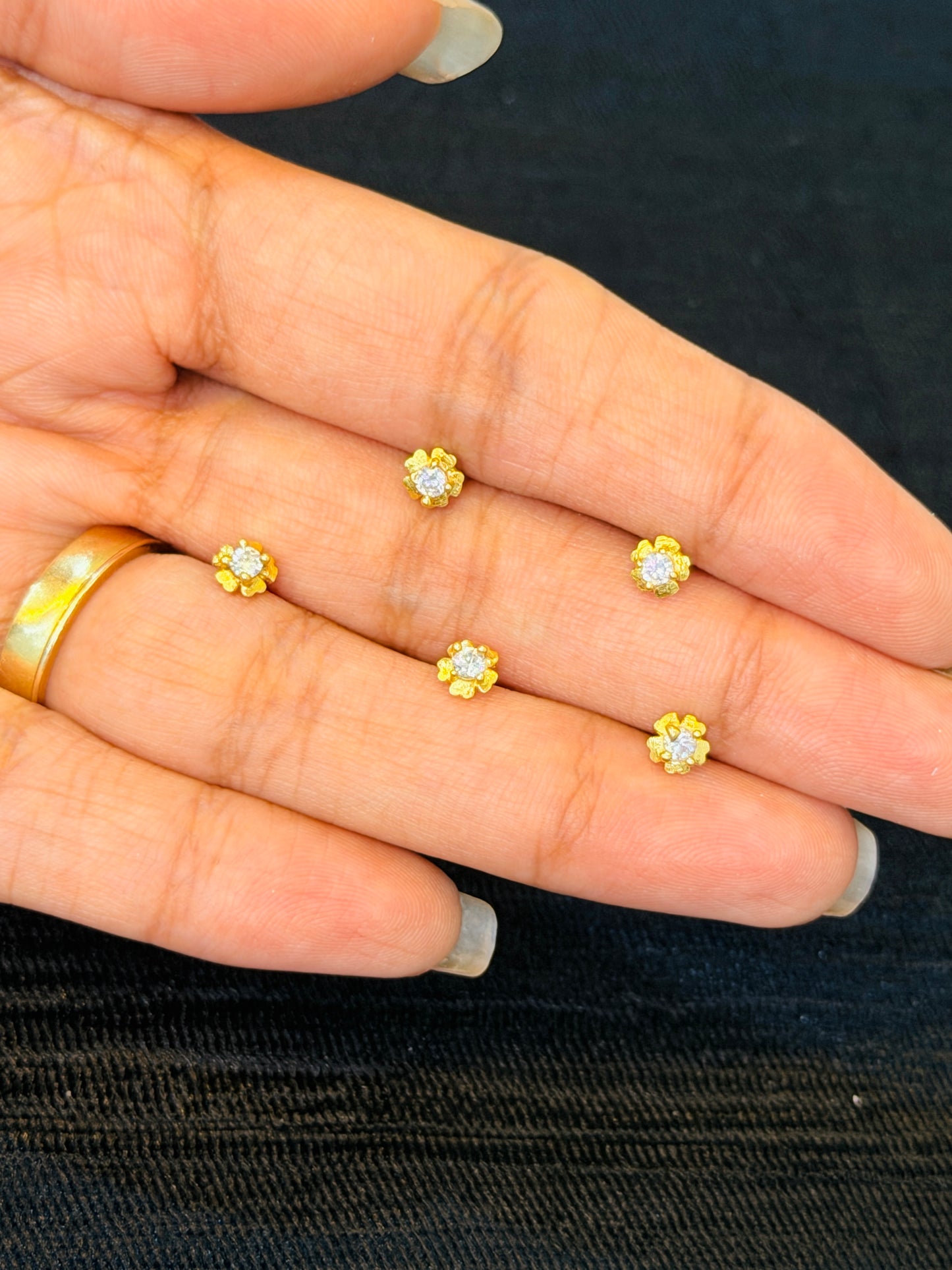 Blossom Spark Gold-Plated 92.5 Sterling Silver Nose Pin
