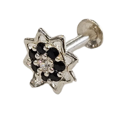 Traditional Silver Nosepin – Grace in Every Detail