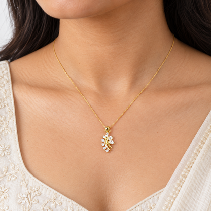 9K Gold Sparkling Leaf Pendant