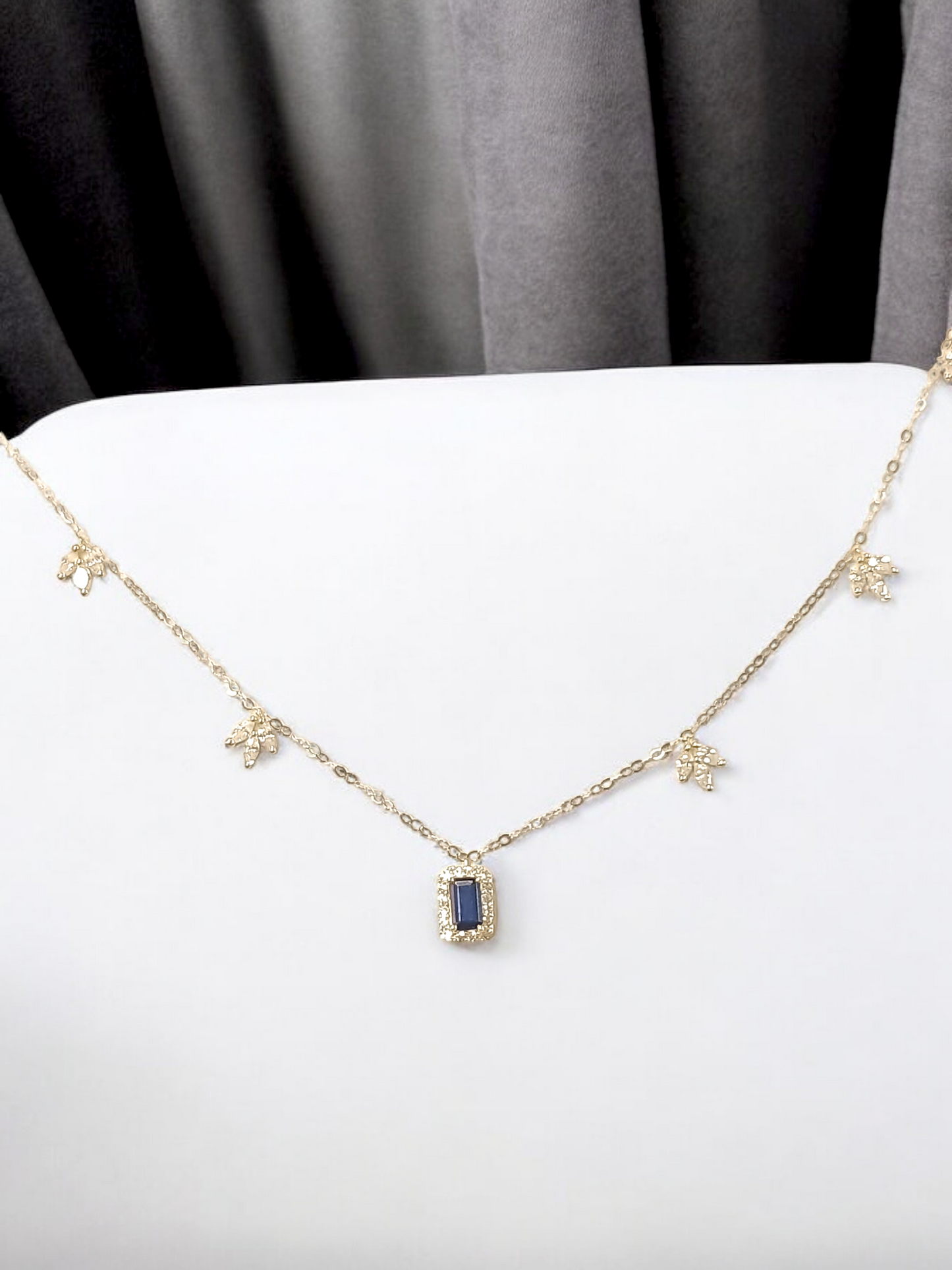 18ct Necklace NK100